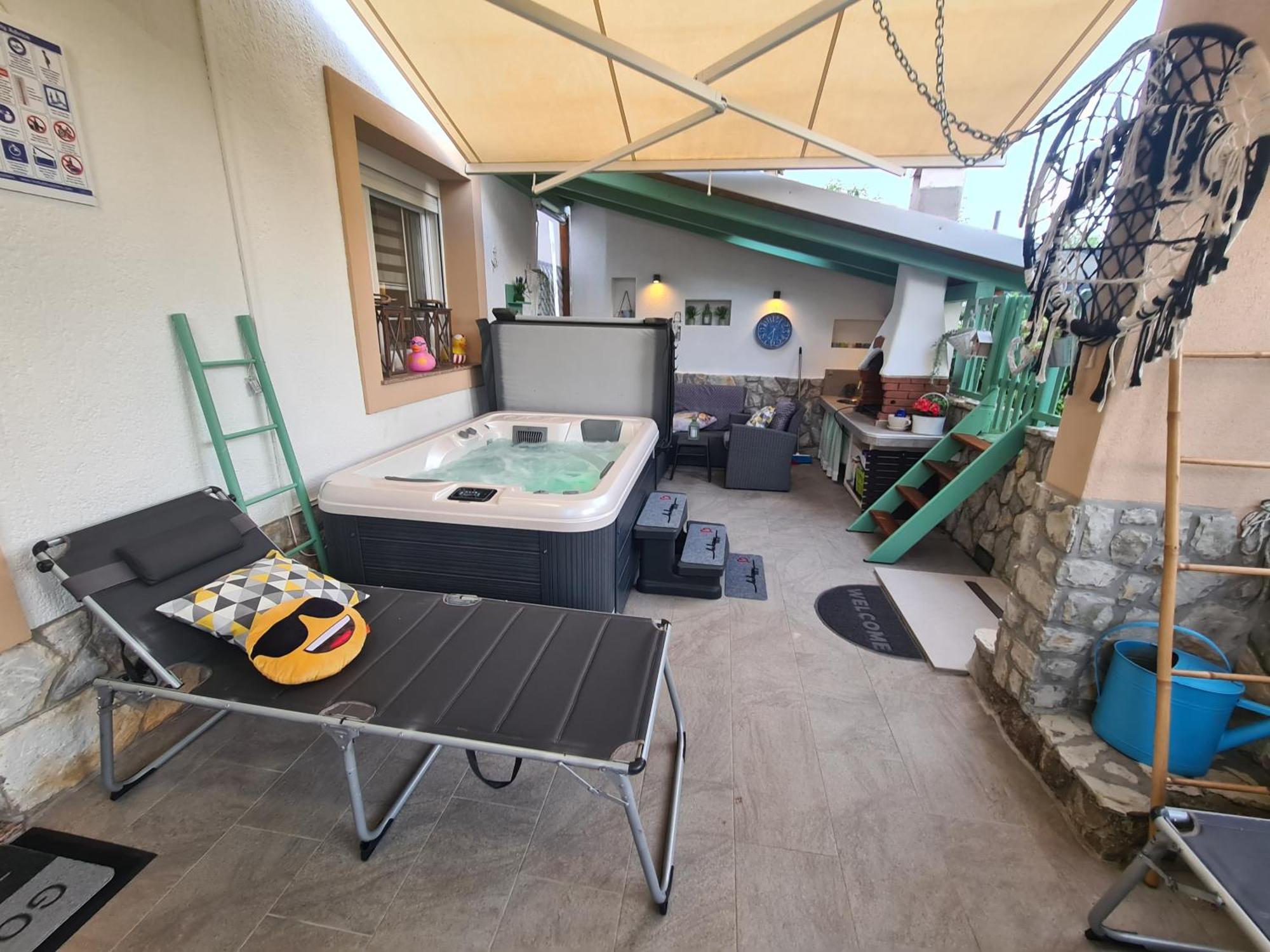 Apartment Marangunija مالينسكا الغرفة الصورة